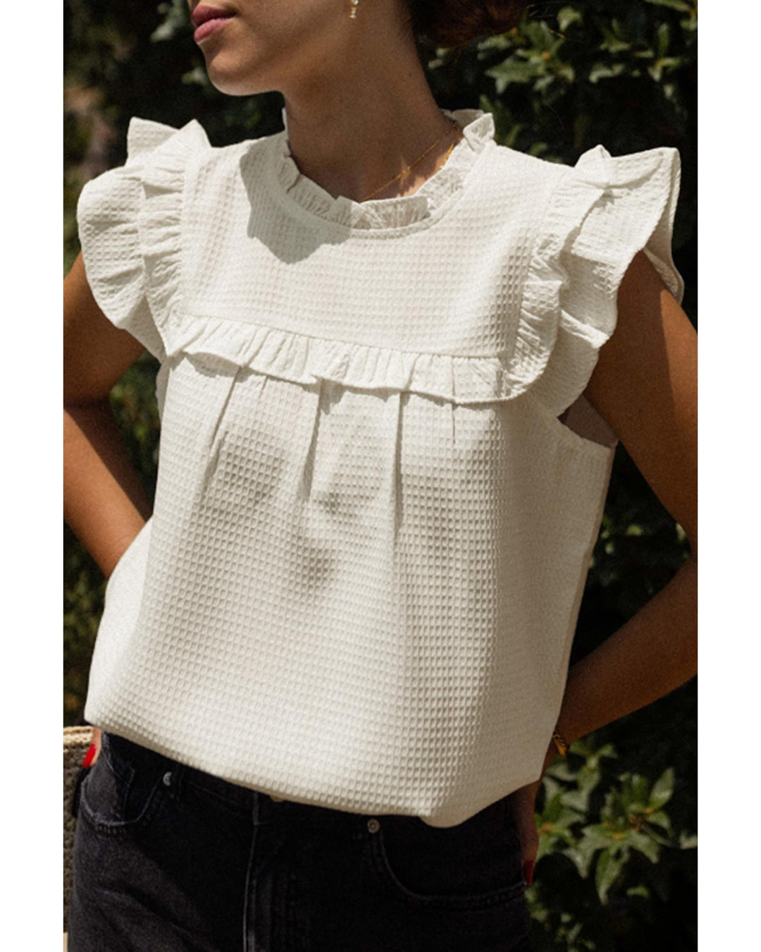White Solid Color Ruffle Trim Waffle Knit Blouse - L