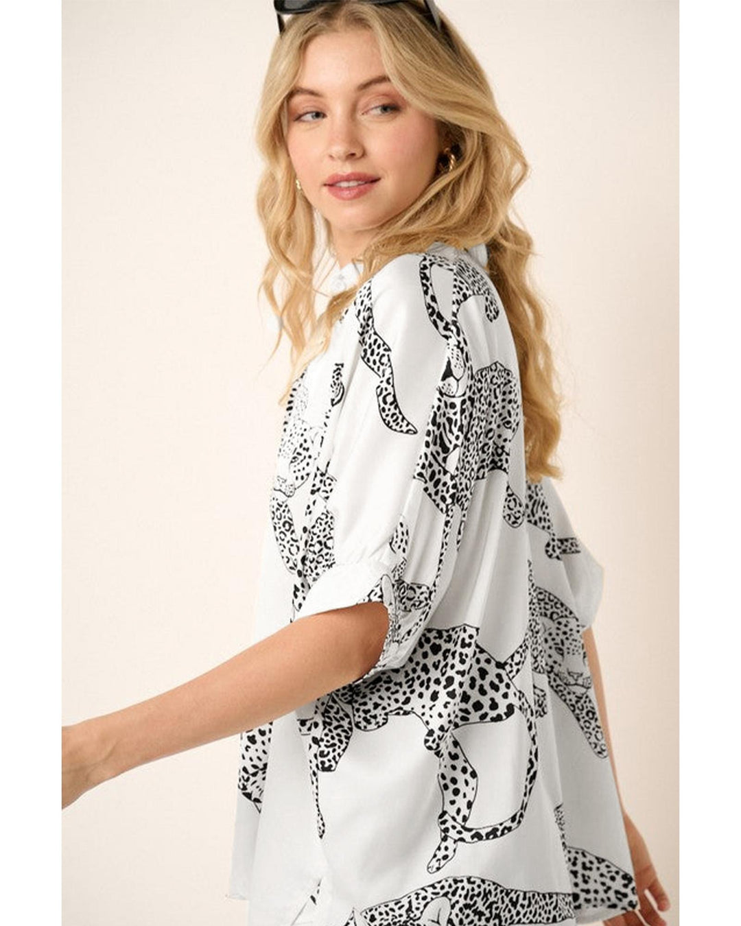 Beige Cheetah Print Buttoned Half Sleeve Shirt - M