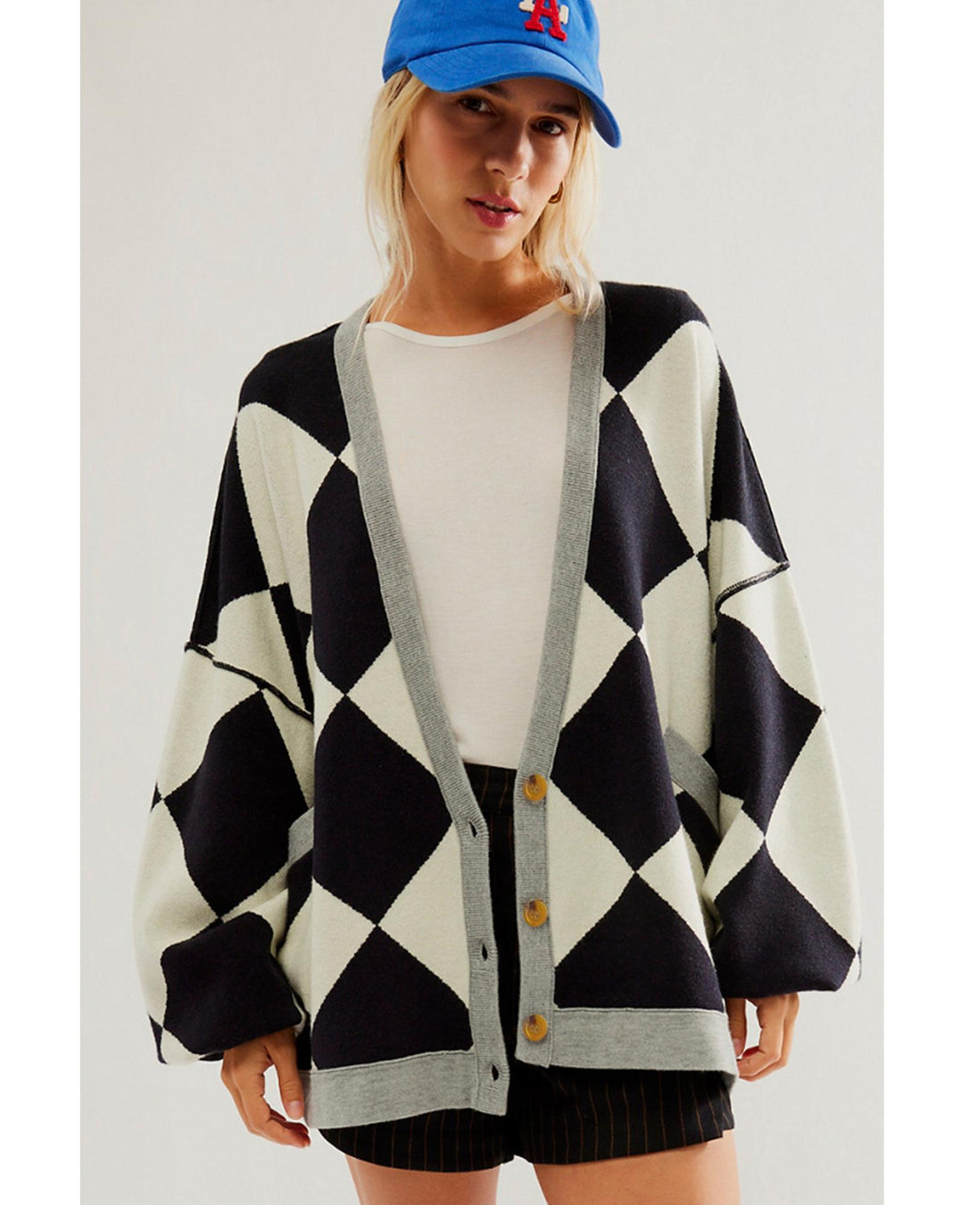 Black Colorblock Drop Shoulder Buttoned Loose Cardigan - S