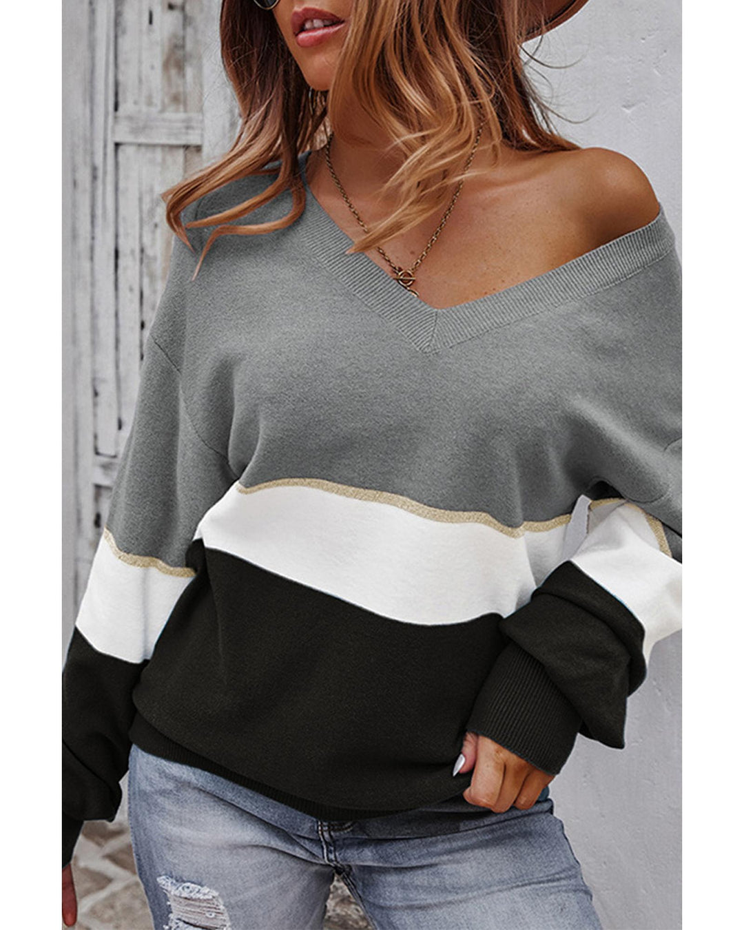 Gray Colorblock V Neck Sweater - M