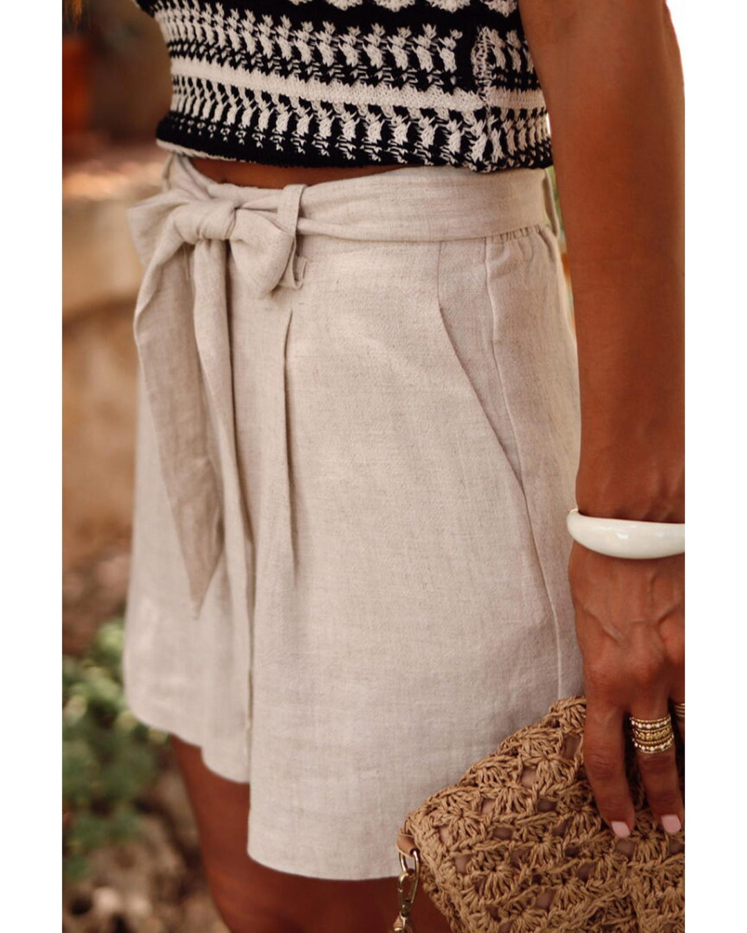 Parchment Tie Waist Casual Linen Shorts - L