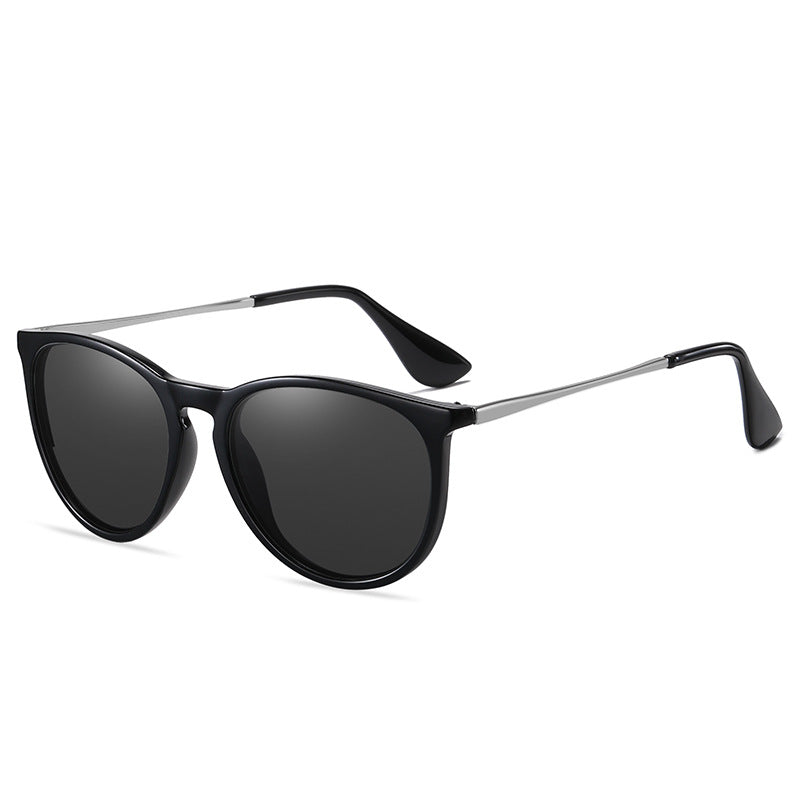 Black Stylish Polarized Sunglasses for Men and Women – UV Protection, Lightweight Design, Trendy Sunglasses for Outdoo
