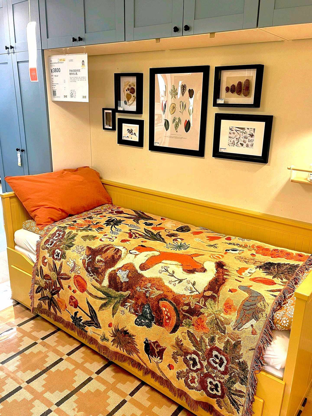 Yellow Floral Cat Patterned Throw Blanket - Soft and Cozy, 130x160cm with Tassels