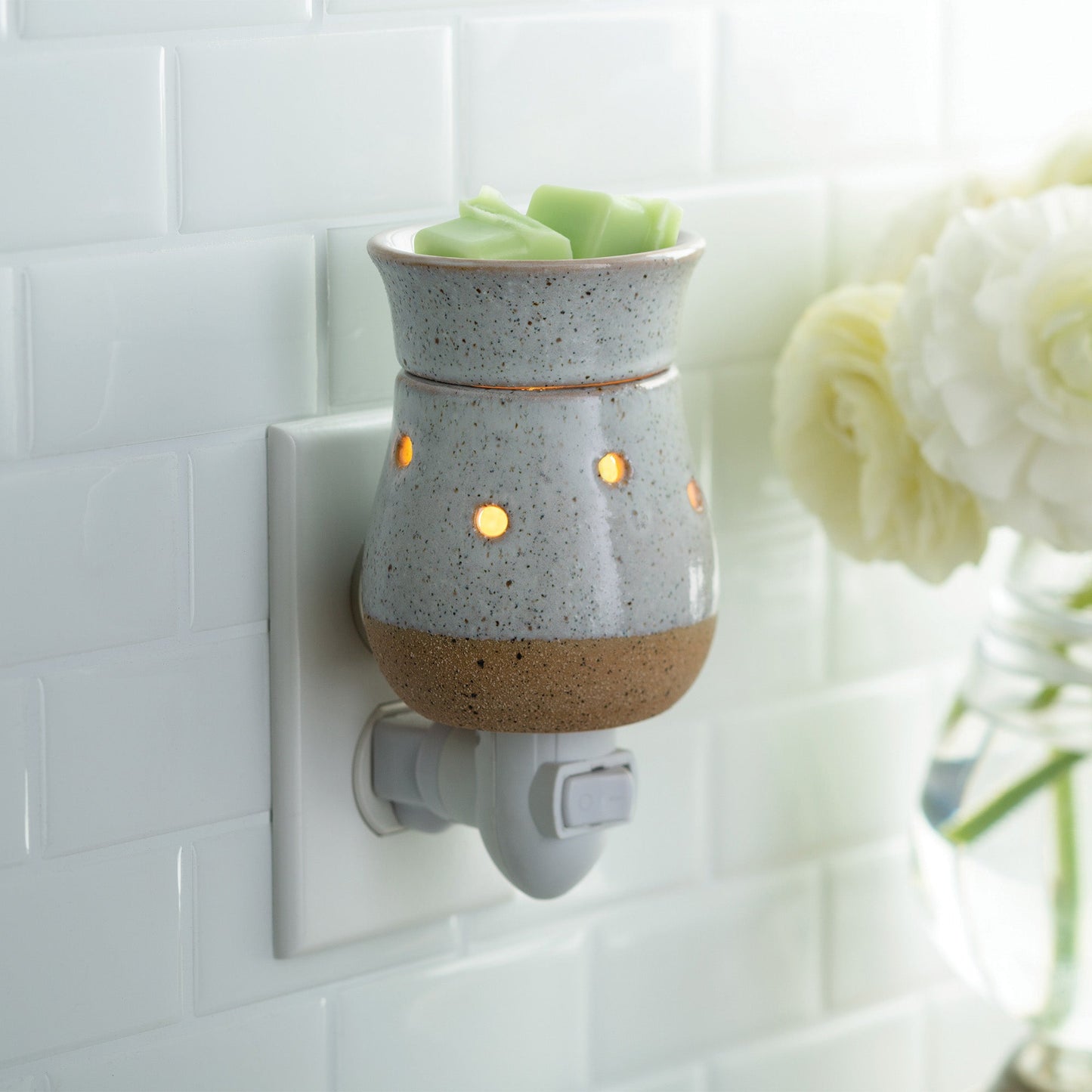 Rustic White  Pluggable Warmer - RRP $27.95 - Wholesale - OUT OF STOCK - PREORDERS OPEN - ARRIVING EARLY SEPTEMBER