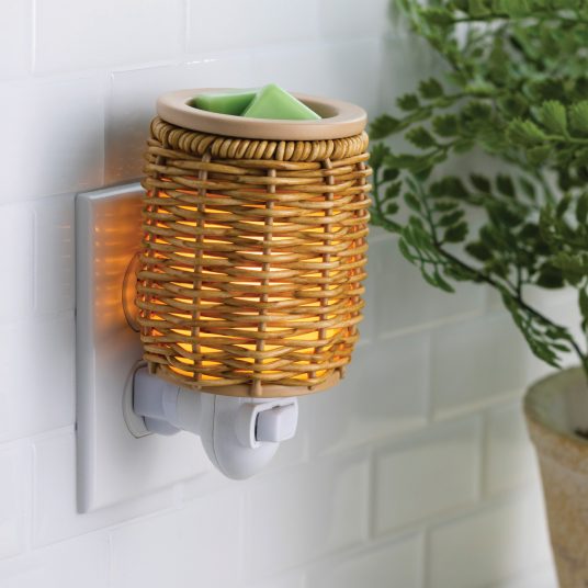 Wicker Lantern Pluggable Warmer - RRP $27.95 - Wholesale