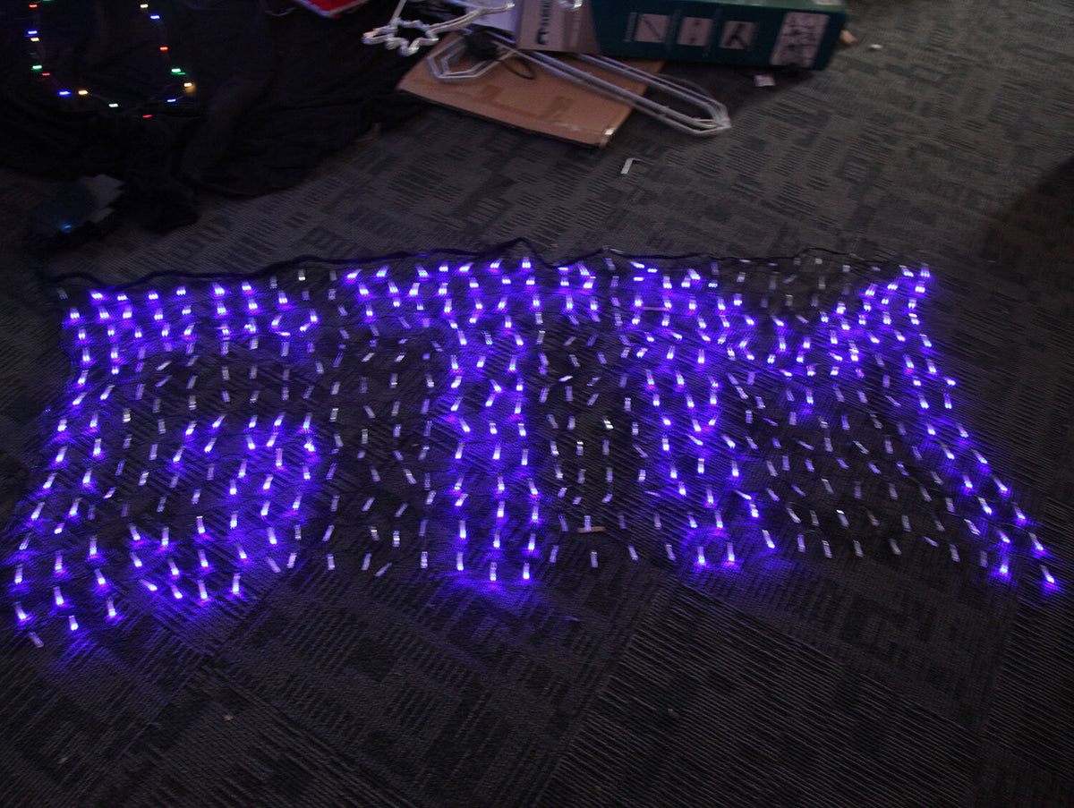Samland 448 LED Programmable Scrolling Text Message Net Light 2m x 80cm in Blue