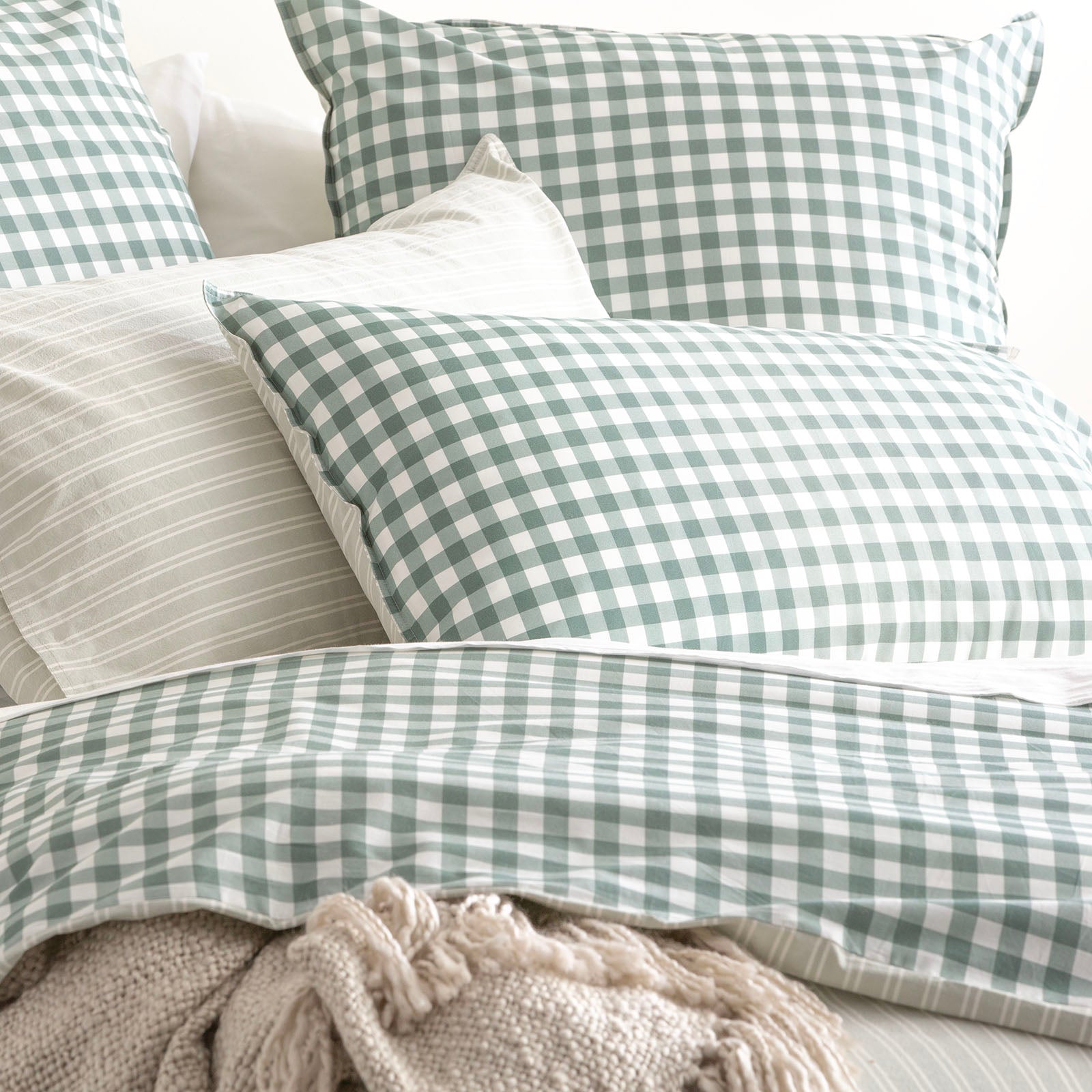 Alison Yarn Dyed Cotton Reversible Forest Quilt Cover Sets by Renee Taylor Super King