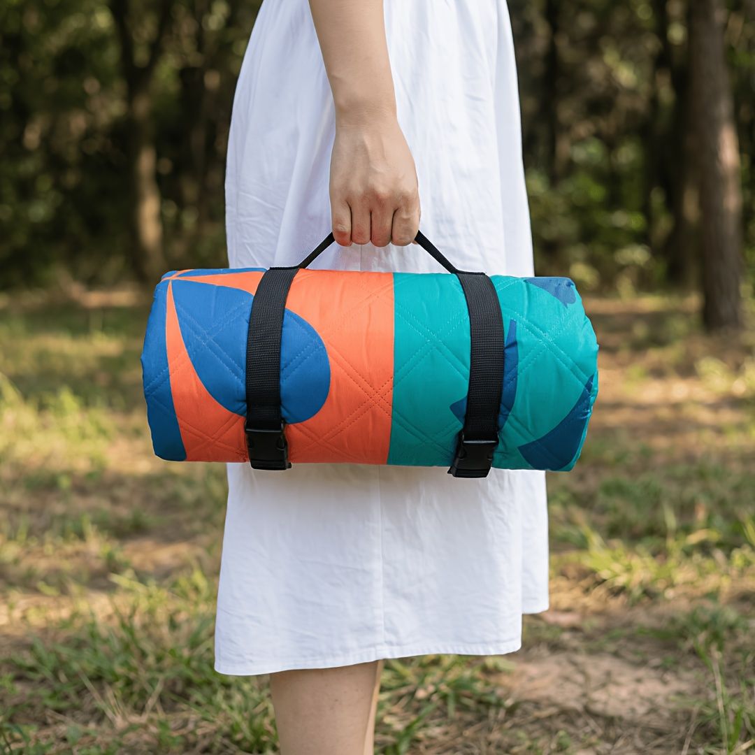 Outdoor Camping Quilted Picnic Mat – Three-Layer Design, Portable & Stylish