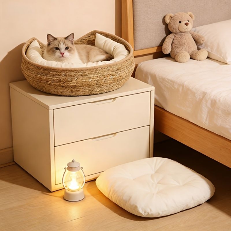 round woven cat bed, cat bed Australia, woven cat bed, cat furniture, cat resting place, cat comfort bed, pet bed Australia, small pet bed, cat sleeping bed, natural cat bed