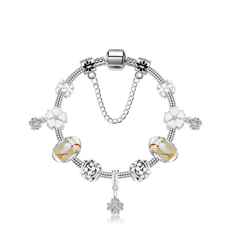 Clover Pendant Bracelet: Alloy, Zircon & Resin with Bright, Sweet Style(21cm)