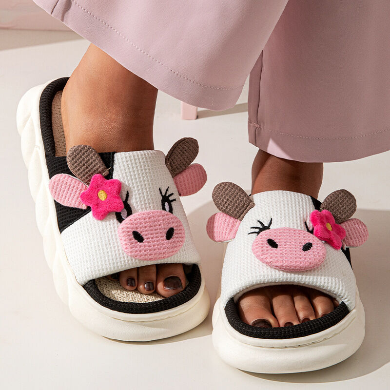 Unisex Cow Cartoon Linen Slippers: EVA Thick Sole Non-Slip Beach Sandals for Couples & Parent-Child, 7 Styles(white-39-40)