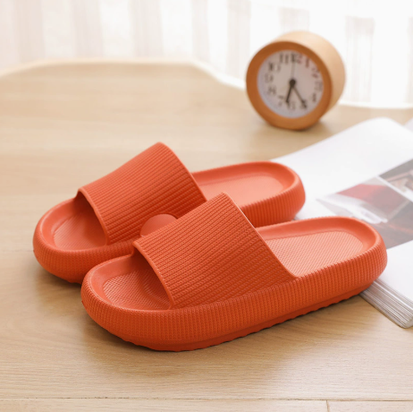 Cloud Slippers for Women and Men, Pillow House Slippers Shower Shoes Indoor Slides Bathroom Sandals, Ultimate Comfort, Lightweight, Thick Sole, Non-Slip, Easy to Clean orange（38-39）