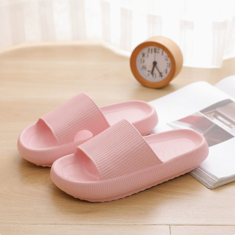 Cloud Slippers for Women and Men, Pillow House Slippers Shower Shoes Indoor Slides Bathroom Sandals, Ultimate Comfort, Lightweight, Thick Sole, Non-Slip, Easy to Clean pink（38-39）