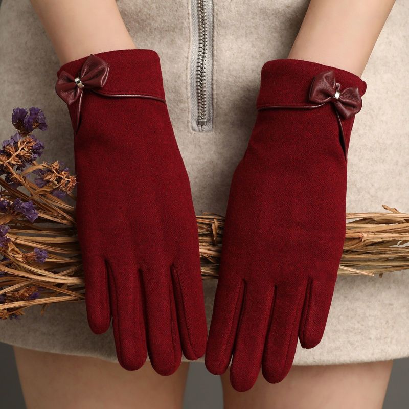 Insulated Women's Gloves - Extra Thick Lining - Specially Designed for Cycling - With Bow Decoration - Soft and Stretchy - Red