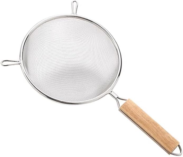 304 Stainless Steel Fine Mesh Kitchen Strainer with Wooden Handle for Sifting Flour, Draining Ingredients and Straining Sauces, 18 x 32 cm