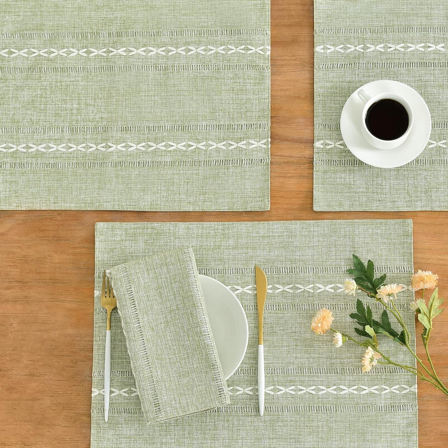 Sage Green Placemats Set of 4 - Washable Fabric Table Placemats, 35 x 48 cm