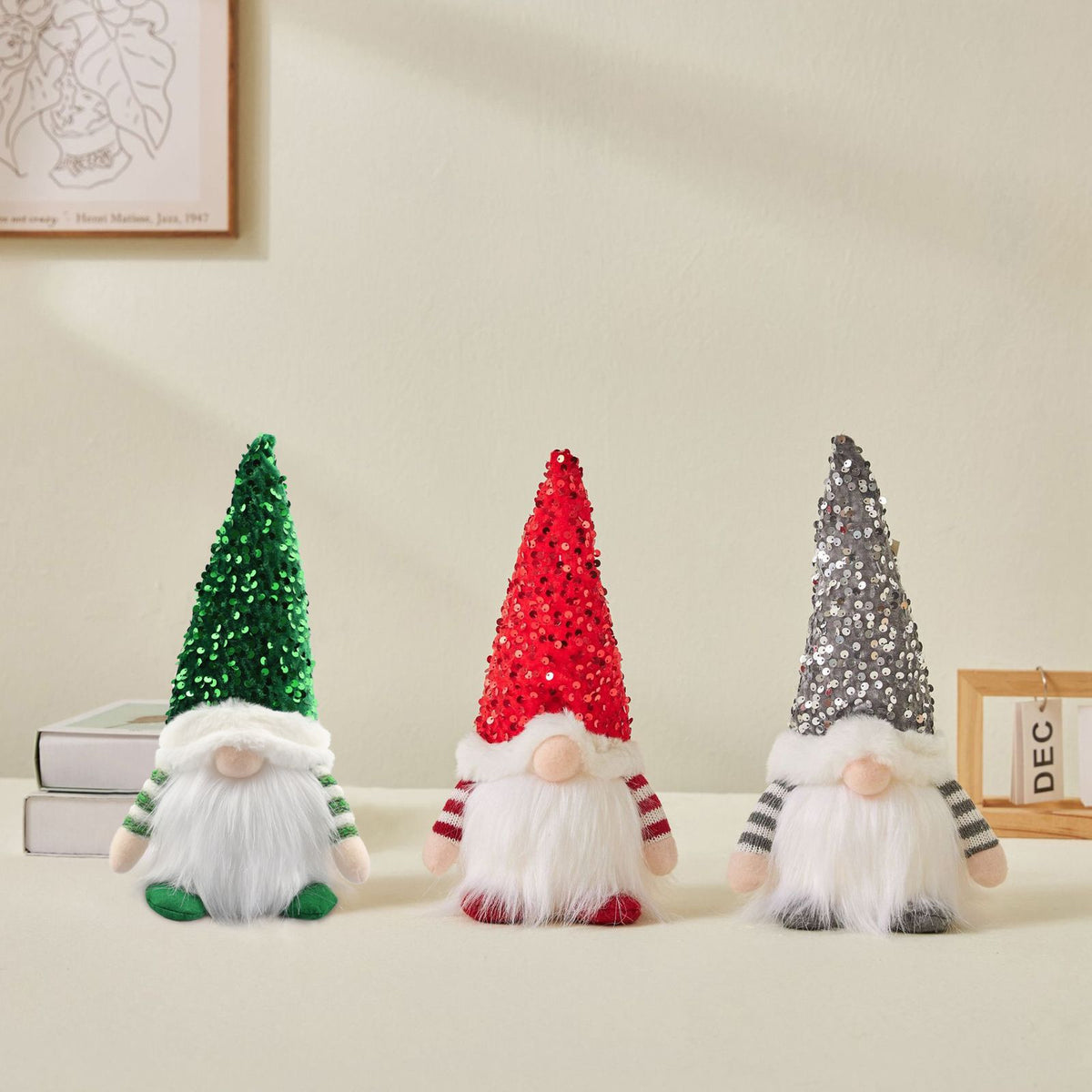 Lighted Christmas Gnome, Handmade Sequins Hat  , Light Up Plush Elf Toy Holiday Present, Battery Operated Winter Tabletop Christmas Decorations,3 pcs(red,gray,green)Single size 30 * 16cm
