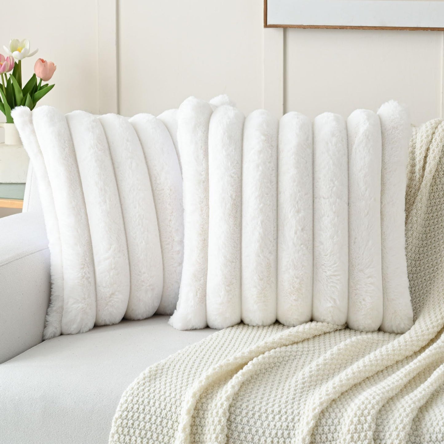Cream White Decorative Throw Pillow Covers 18x18 Inch Set of 2, Square Soft Faux Rabbit Fur Thick Striped Cushion Cover,Winter Home Decor for Couch Bed Living Room（45 * 45cm without core）