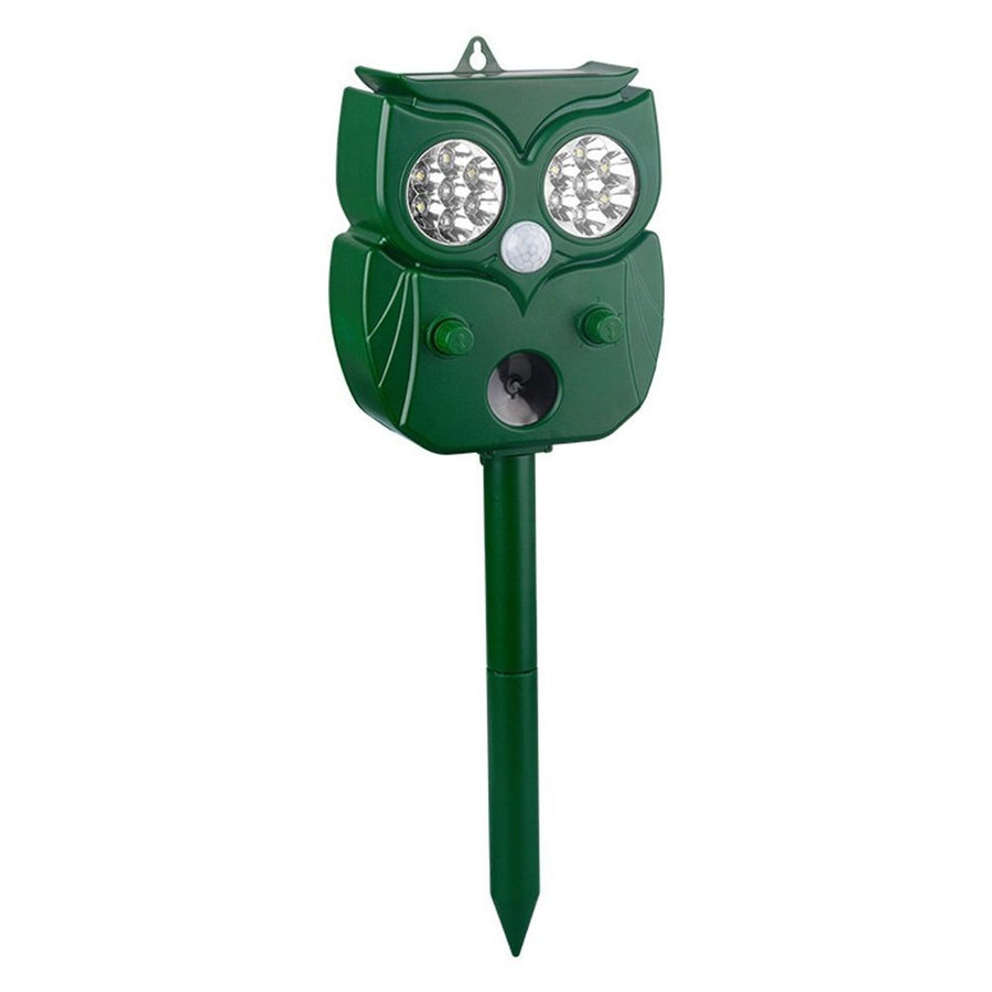 Solar Animal Repellent Outdoor, Ultrasonic Deer Repeller, Raccoon, Squirrel Deterrent Device, Waterproof Motion Detection, Rodent Against Rabbit, Skunk for Garden, Lawn, Farm Use