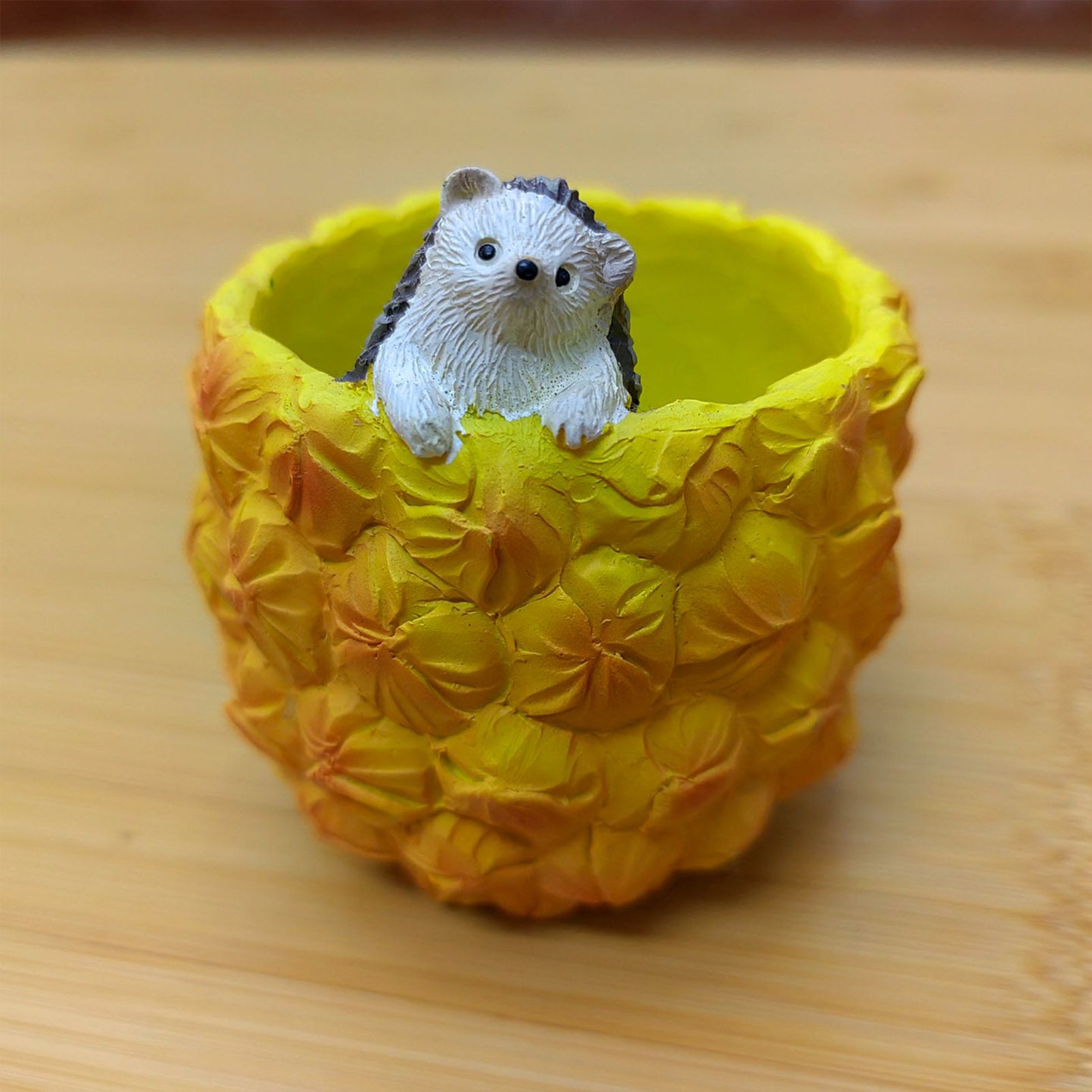 Cute Hedgehog Pineapple Resin Planter - Mini Succulent Pot, Desktop Decor, Garden Ornament, Unique Gift for Plant Lovers (Pineapple)