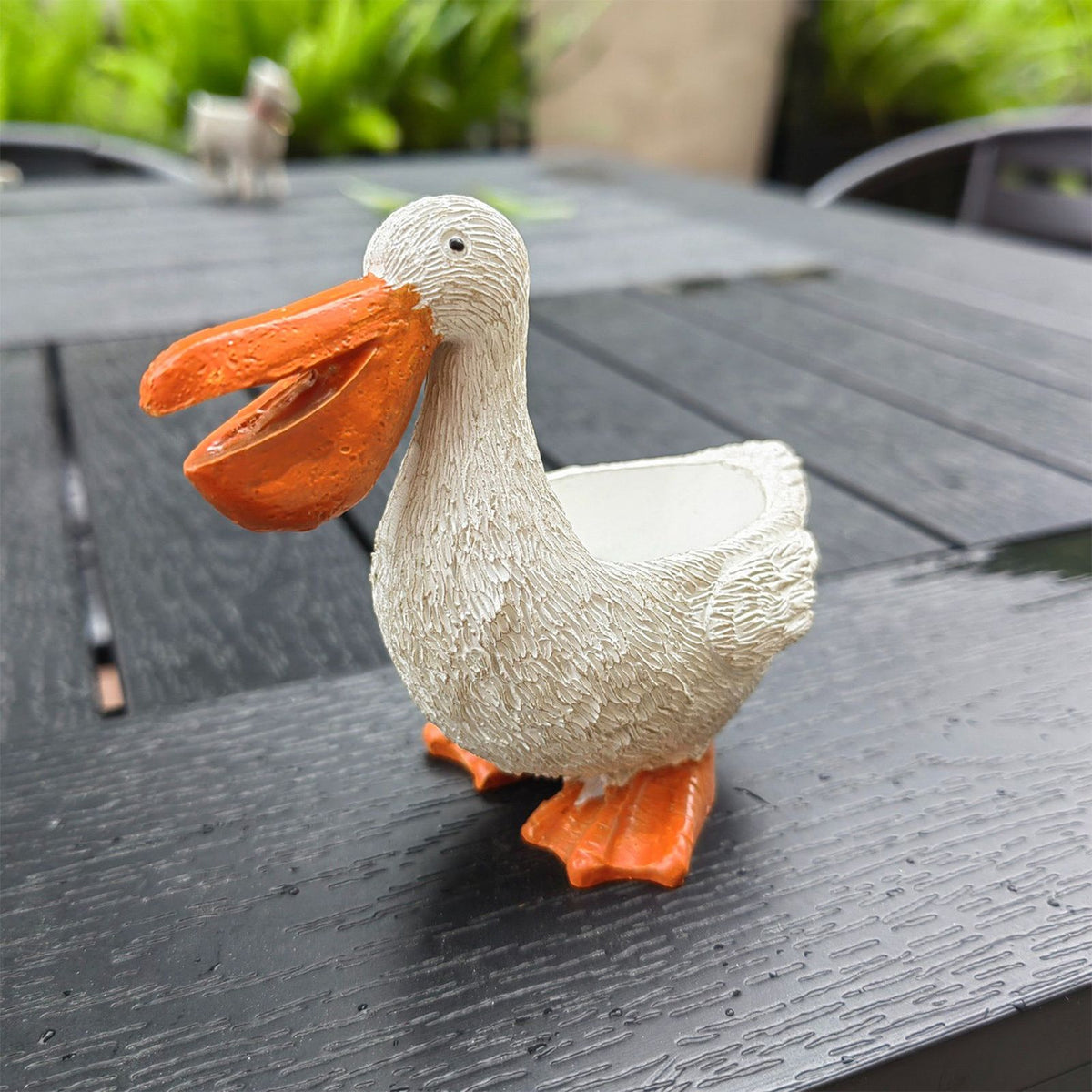 Cute Pelican Planter Pot, Small Resin Pelican Flower Pot with Drainage, Funny Animal Succulent Planter for Indoor Outdoor Garden Desk Decor Gift