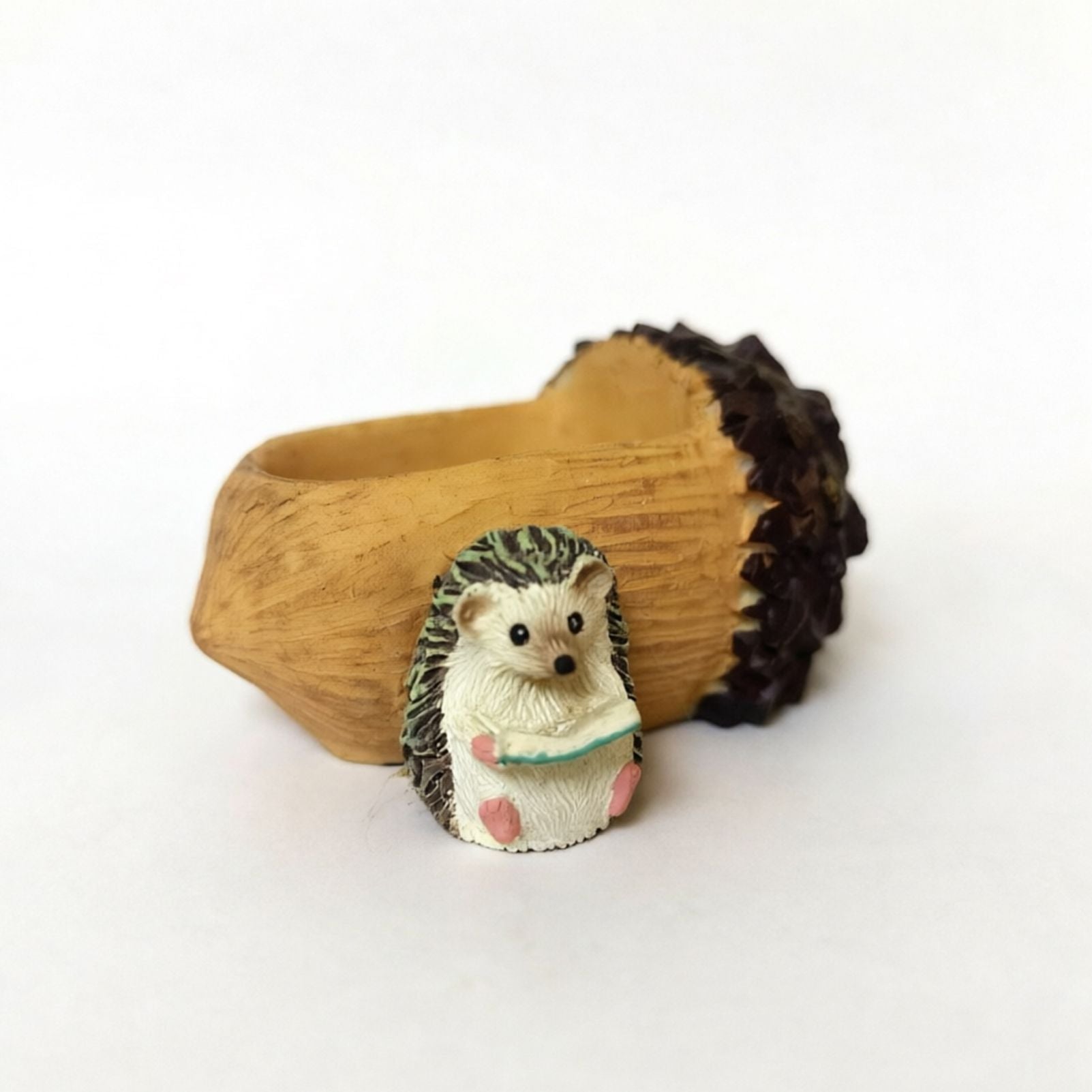 Creative Hedgehog Pinecone Resin Planter, Mini Succulent Pot for Indoor & Outdoor Garden Decor