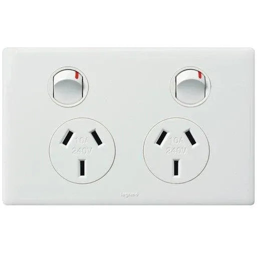Legrand Double Power Point Wall Mount Standard 10A 240V 1 Pole Horizontal White | ED777WE