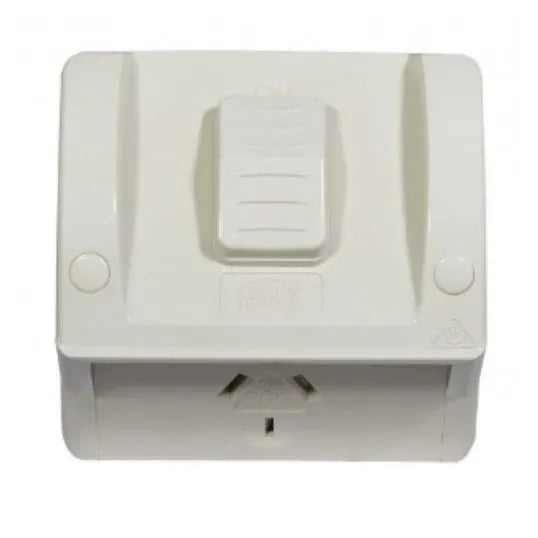 GSME GPO Switched Outlet Weatherproof Outdoor Standard 1 Gang 10A 250V IP54 Shallow Base Grey | HPPP1GS