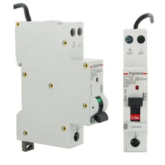 Legrand Residual Current Breaker with Overcurrent Protection (RCBO) 10Amp 6kA 30mA C Curve 1 + N Pole 1 Module | 418892
