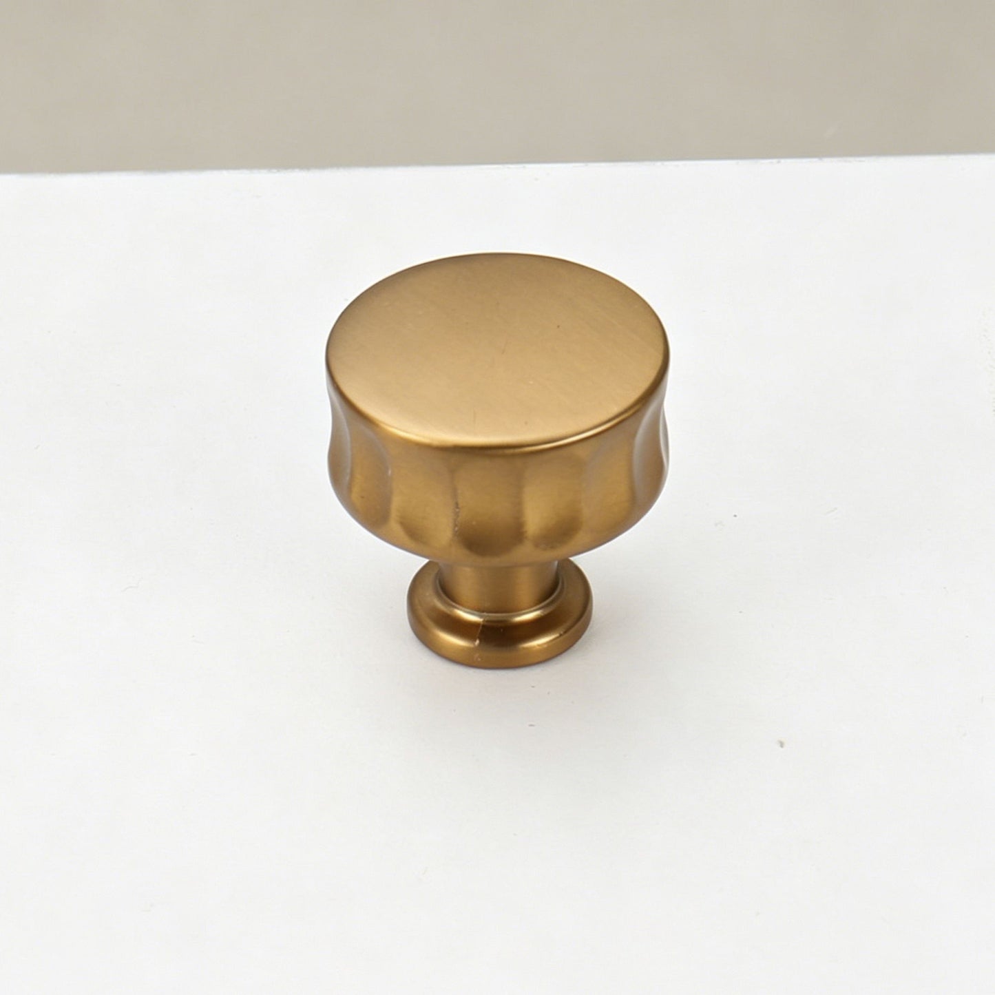 26mm Vertical Fluted Round Single Hole Drawer Knob 2pcs