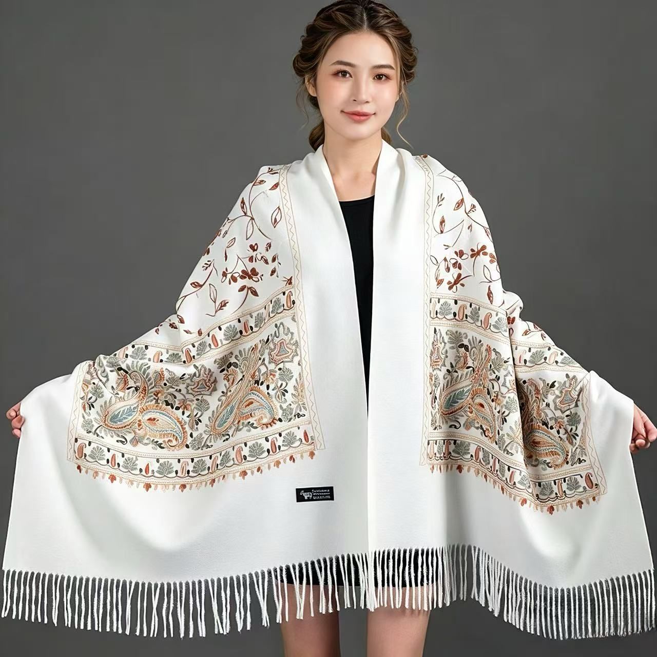 European-American Style Auspicious Embroidered Shawl Scarf, High-End Autumn & Winter Warm Outfit(WHITE)