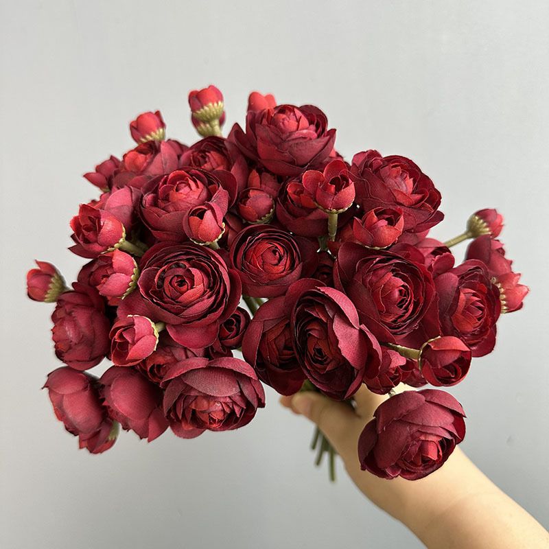 Simulated lotus lily bunched flowers, 6 stems per bunch 28cm long, realistic wrinkled petals in multiple colors, includes flower buds and large blooms, versatile decoration for weddings, home and DIY floral art.(deep red)
