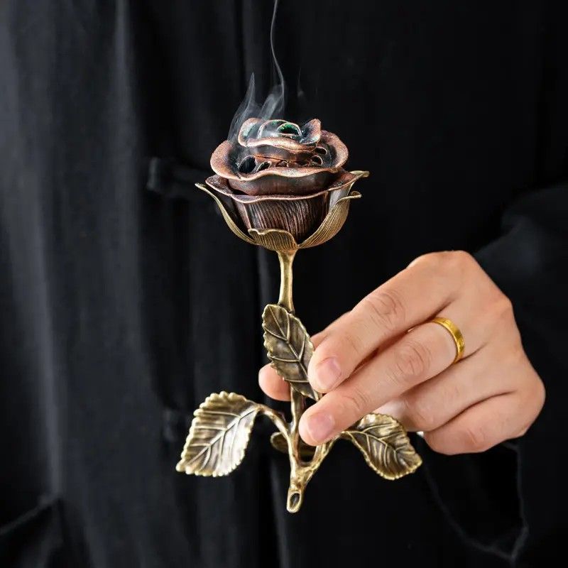 "Everyone's buying this Eastern aesthetic treasure | A rose incense burner that never fades"（Qing Qiang Wei Xiang Lu）