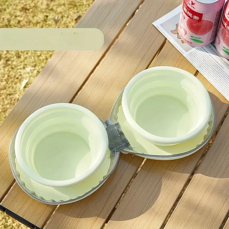 Bear Paw Foldable Pet Bowl: Heat-Resistant Silicone / Dual Bowls for Food & Water Separation / Explosion-Proof Zipper Storage Bag, Lightweight & Portable, Essential for Pet Eating & Drinking on Camping & Walks!(light yellow)