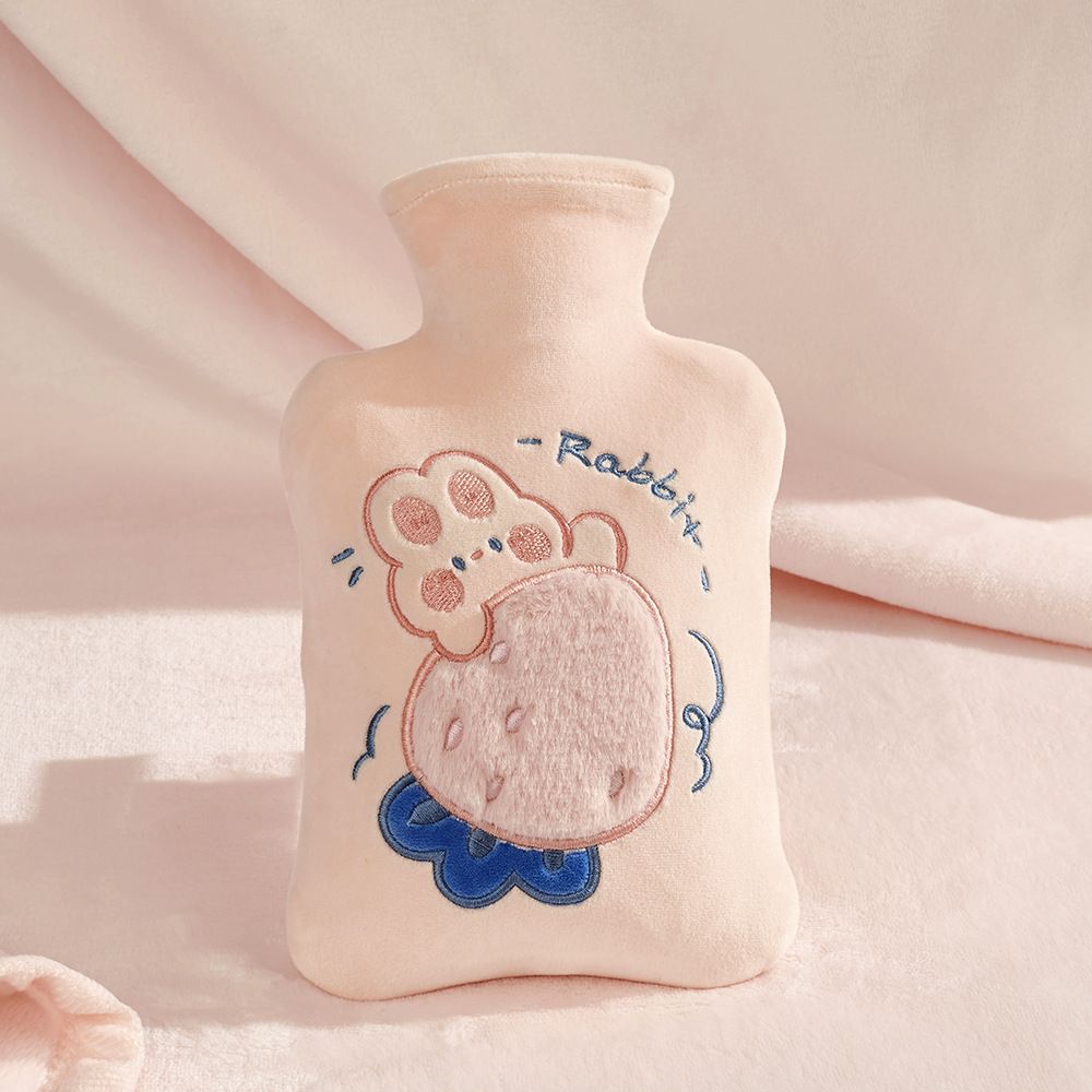 1 PC 1000ML Fillable Hot Water Bottle, removable fleece cover, no shedding. High-quality odorless PVC inner bladder, inner color random.（Powder strawberry rabbit）