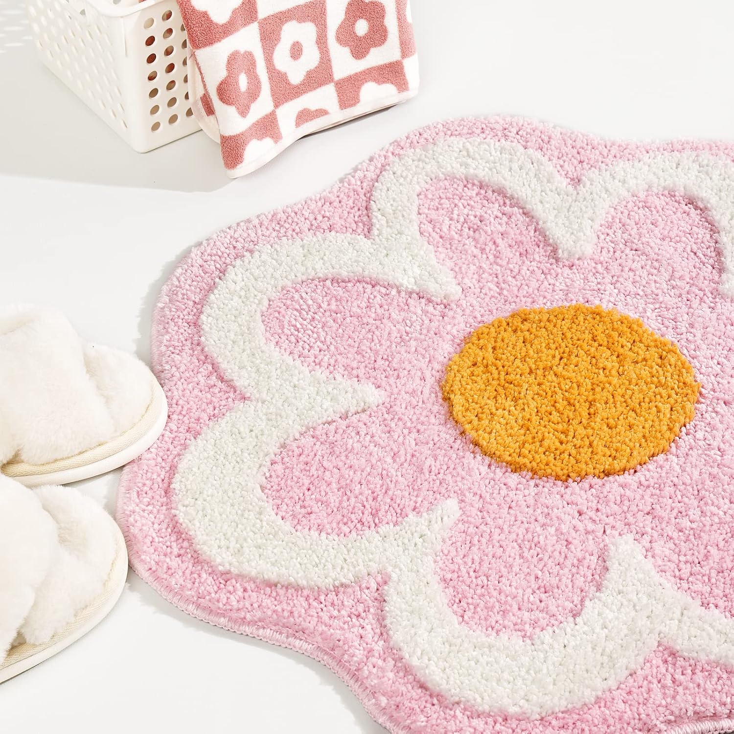 Cute Pink Flower Bath Mat, Machine Washable Bath Rug, Ultra Soft and Fluffy Bathroom Mat, Small Round Non-Slip Water Absorbent Bath Mats for Bathroom Floor, Shower Room and Bathtub