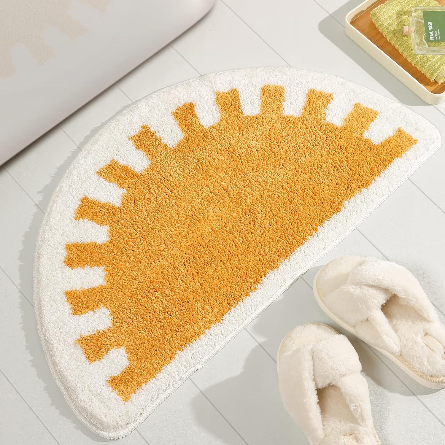 Bathroom Rugs Sun Bath Mat, Half Circle Cute Sunrise Bath Mat Soft and Fluffy, Water Absorbent Bath Rug Machine Washable Bathroom Mat