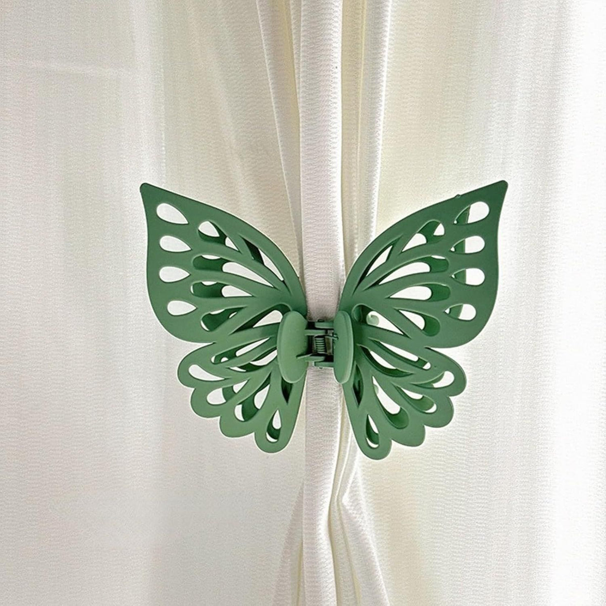 Butterfly Shape Curtain Claw Clips 2 Pack, Decorative Curtain Holder for Living Room Bedroom, Creative Drapery Tieback (Green,2)
