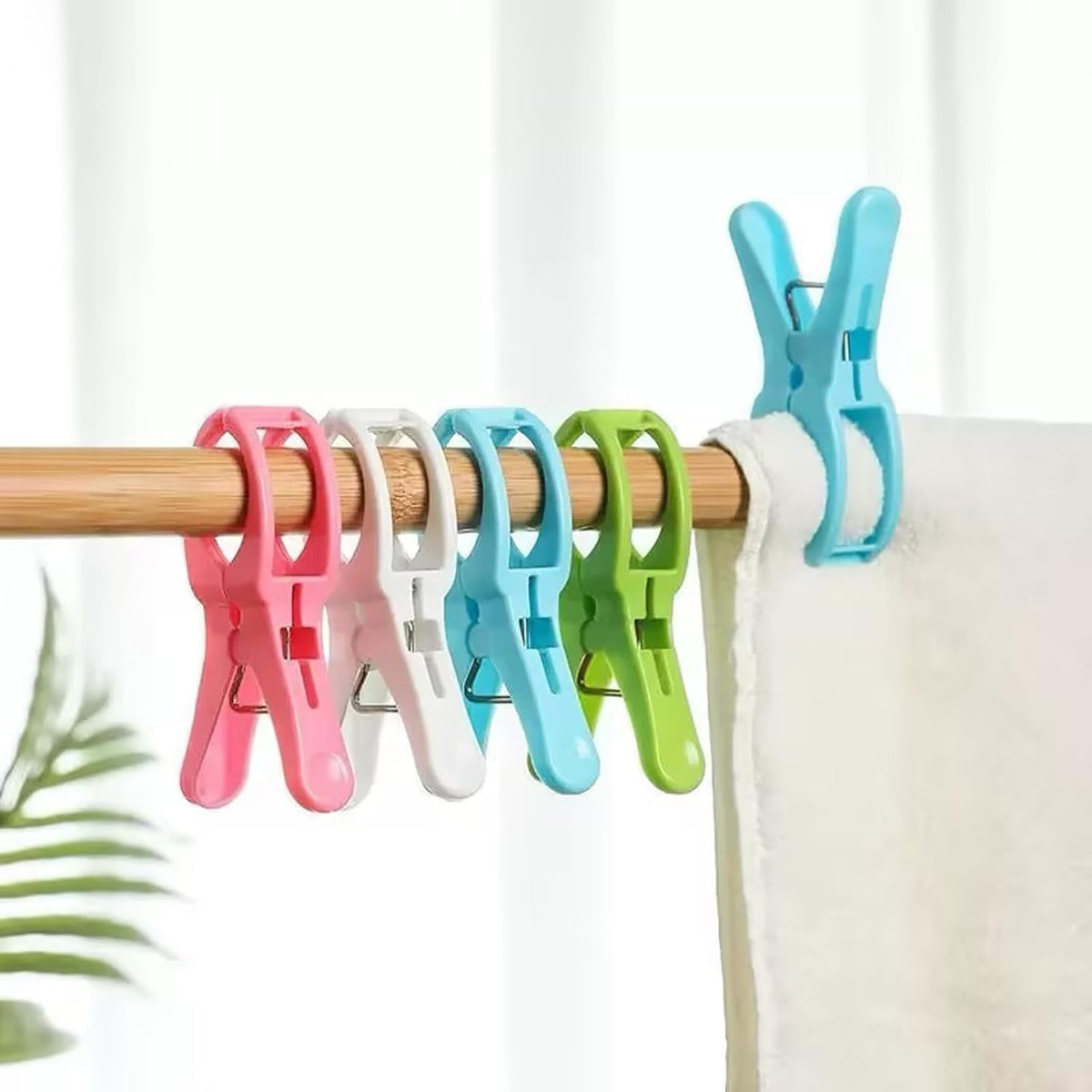 Towel Clips for Beach Chair 10 Pcs, 4.5 in, Color Plastic Lounge Chair Towel Clip, Pool Towel Clips to Prevent Towel Blowing Away, for Family use