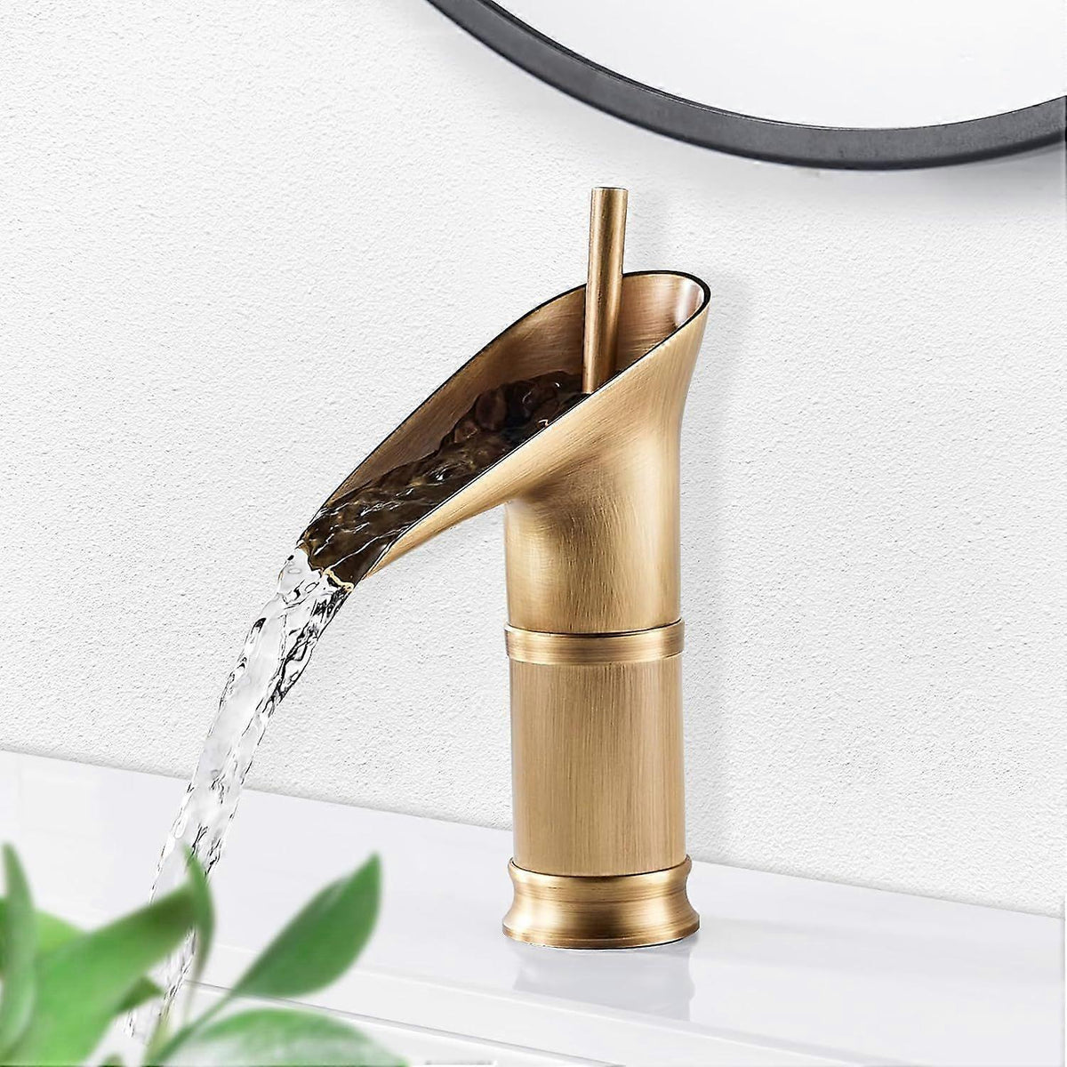 1Pcs Retro Brass Waterfall Bathroom Faucet, Waterfall Basin Faucet, Antique Bathroom Mixer Tap, Hot and Cold Water Hand Wash Faucet