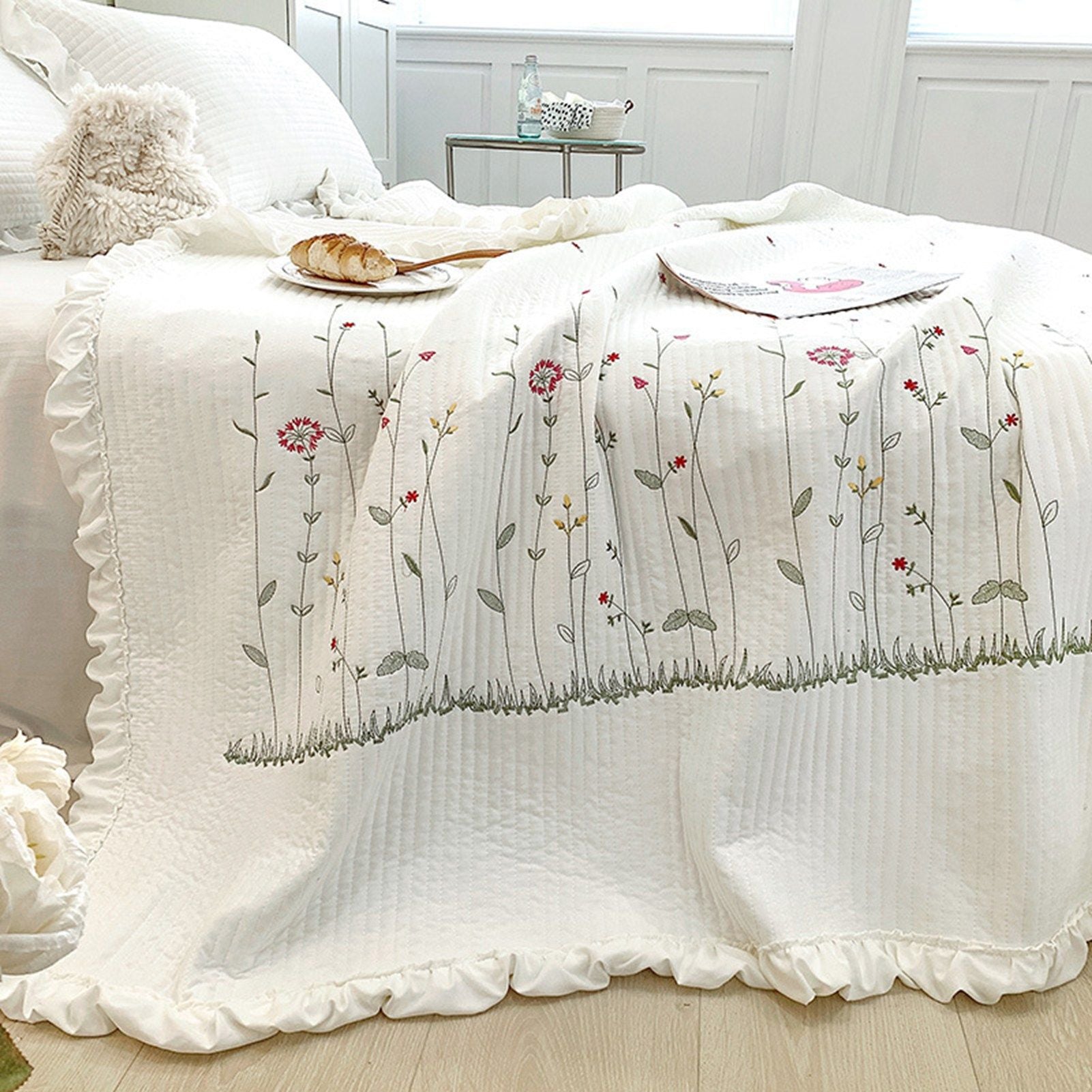 Cotton Quilt Pure Color Home Fashion Elegant Tencel Embroidery Pattern Cotton Summer Cooling Quilt White 200x230