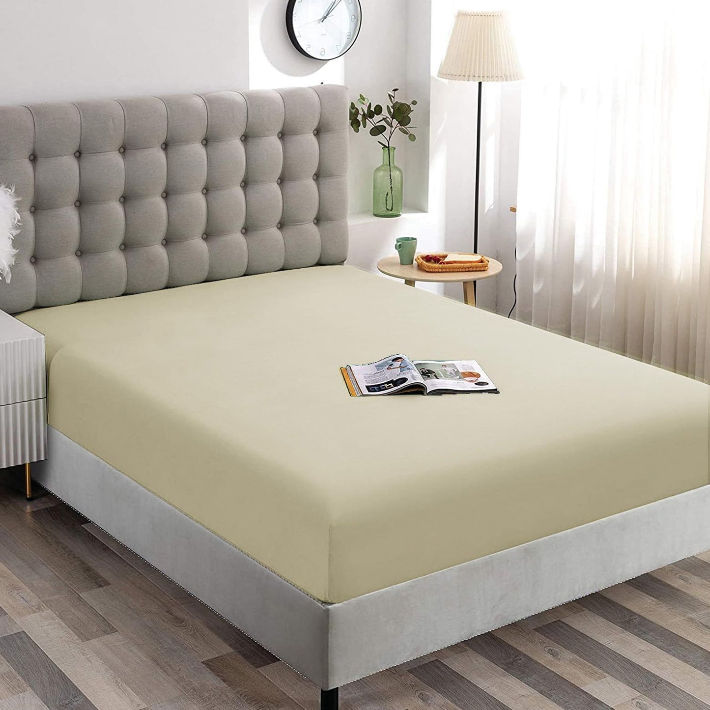 Hotel Quality Fitted Sheet - 1 Piece Fitted Sheet  -Breathable Bedding - Wrinkle, Fade, Stain Resistant- 16inch/40cm Deep Pocket Fitted Bed Sheet-Wrinkle and Fade Resistant,(Cream White,King)