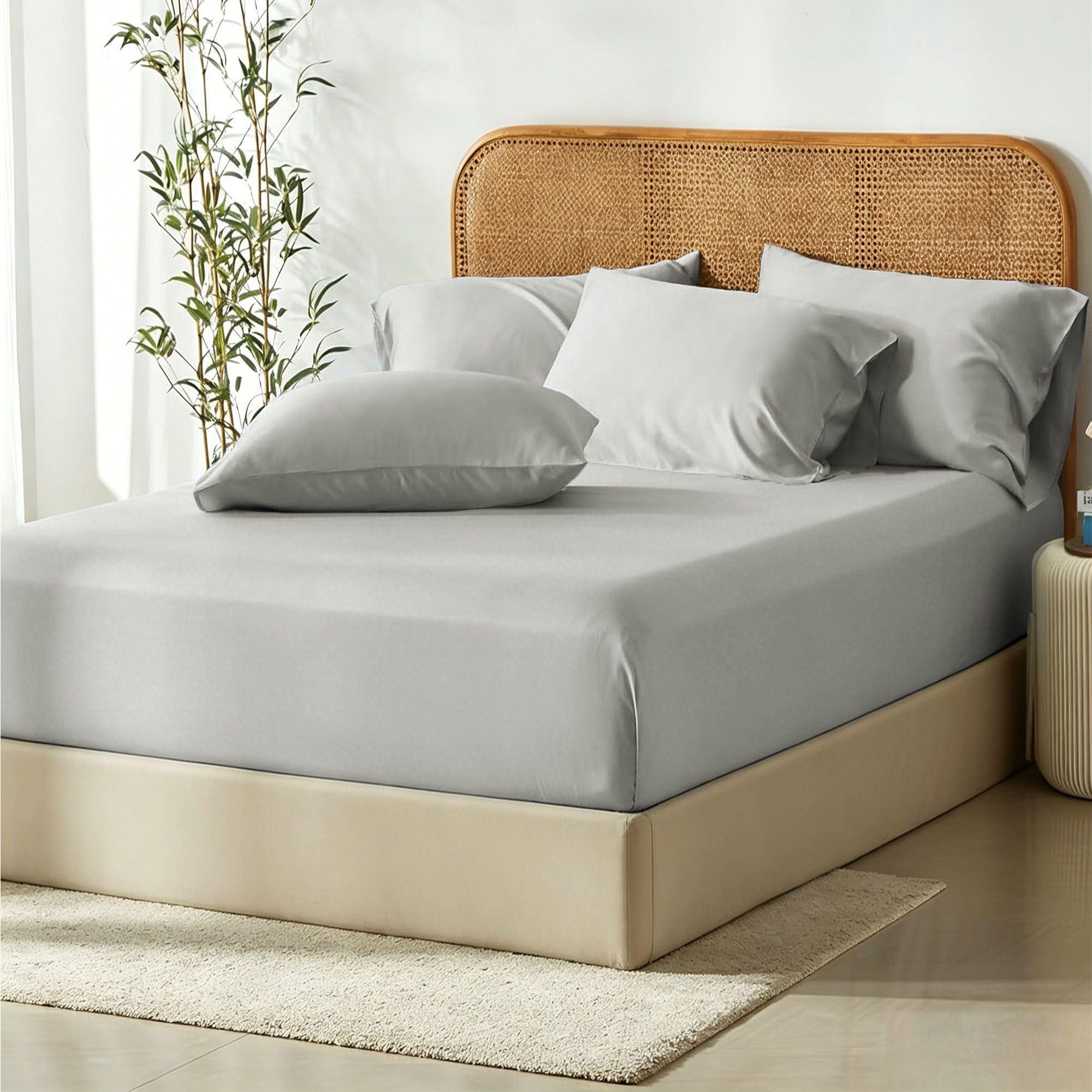 3 Piece Hotel Bamboo Cooling Fitted Sheet Set & Pillowcase -Ultra Soft 2000TC Breathable Fitted Bed Sheets Set with 37 Centimetre Deep Pocket-Cooling Sheets for Hot Sleepers(Silver-gray,Queen)