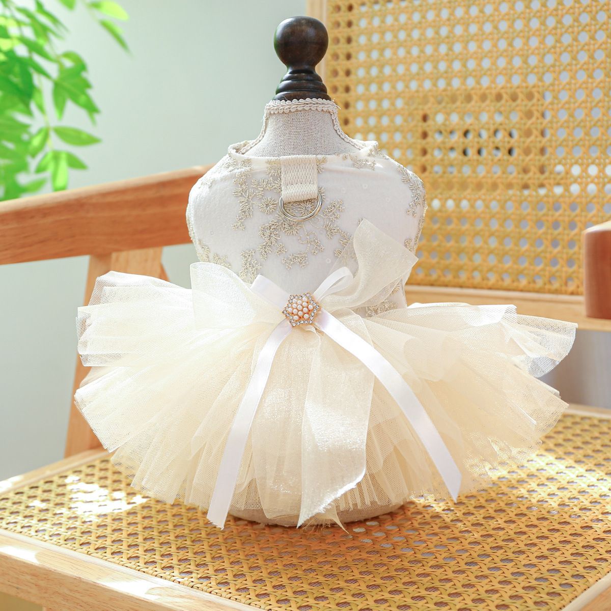PETCIRCLE Pet Dog Cat Polyester Gauze Skirt Dress Starlight Wedding Dress L-about 5.00 kg-6.00 kg