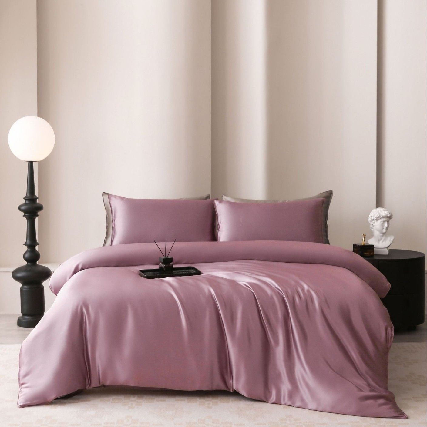 Oval Silk Workshop 22 Momme Silk Four Piece Set 1.8 m bed (2x 2.3 m quilt cover 2.3x 2.5 m bed sheet)