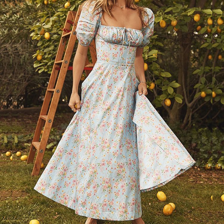 Hongyi Floral Long Dress Summer 2026 Blue Bottom Floral 2XL Size: XXL; Height (cm): 175-180; Weight (kg): 65-70; Bust (cm): 98-102; Waist (cm): 82-86; Shoulder width (cm): 41; Length (cm): 66