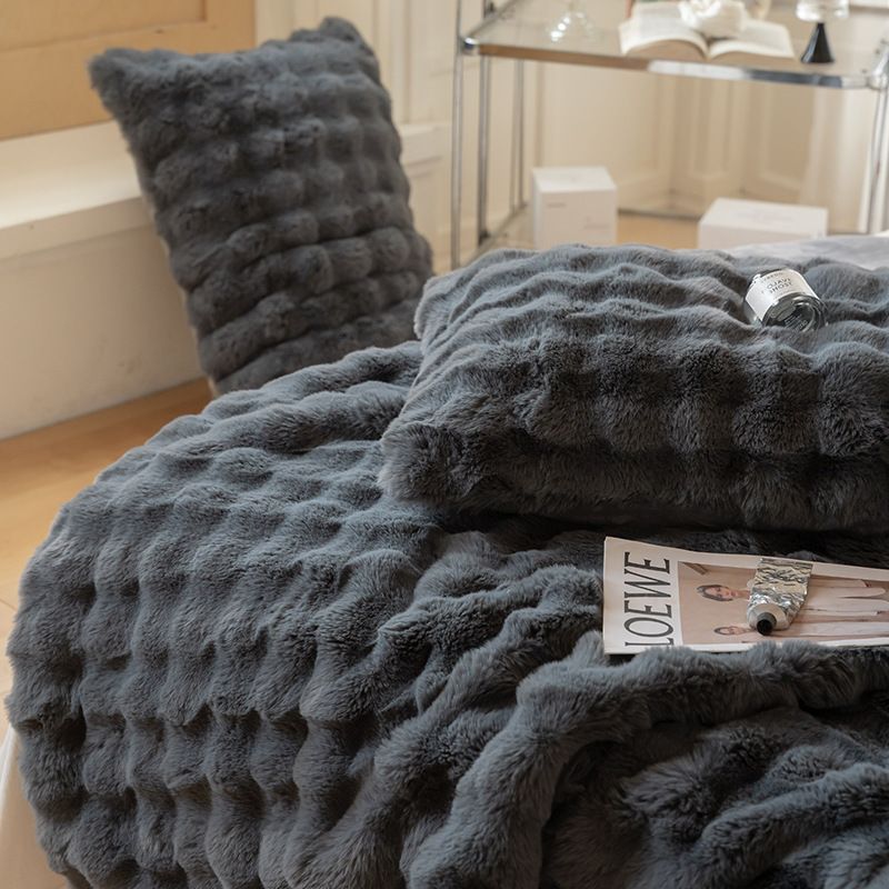 Velvet Blanket Polyester 180x200cm Creamy White smoke gray 200*200cm