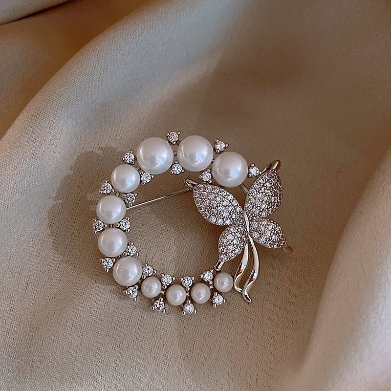 Alloy Butterfly Brooch for Women Electroplated 233# Silver