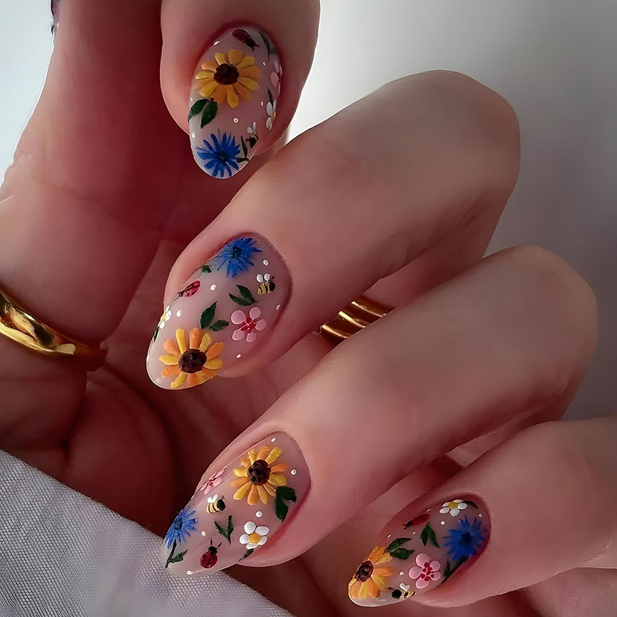 Spring Floral Press-On Nails – Easy, Salon-Quality Manicures for Every Occasion (Light Yellow)