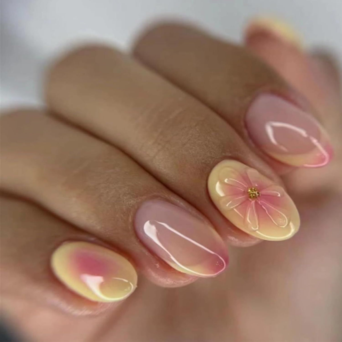 Press-On Nails for Everyday Wear & Special Occasions – Easy, No-Salon Manicure Solution (light pink)